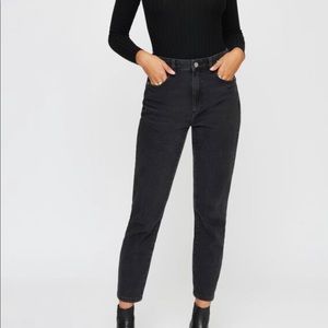 DYNAMITE JEANS: Ultra High Waist Mom Jeans